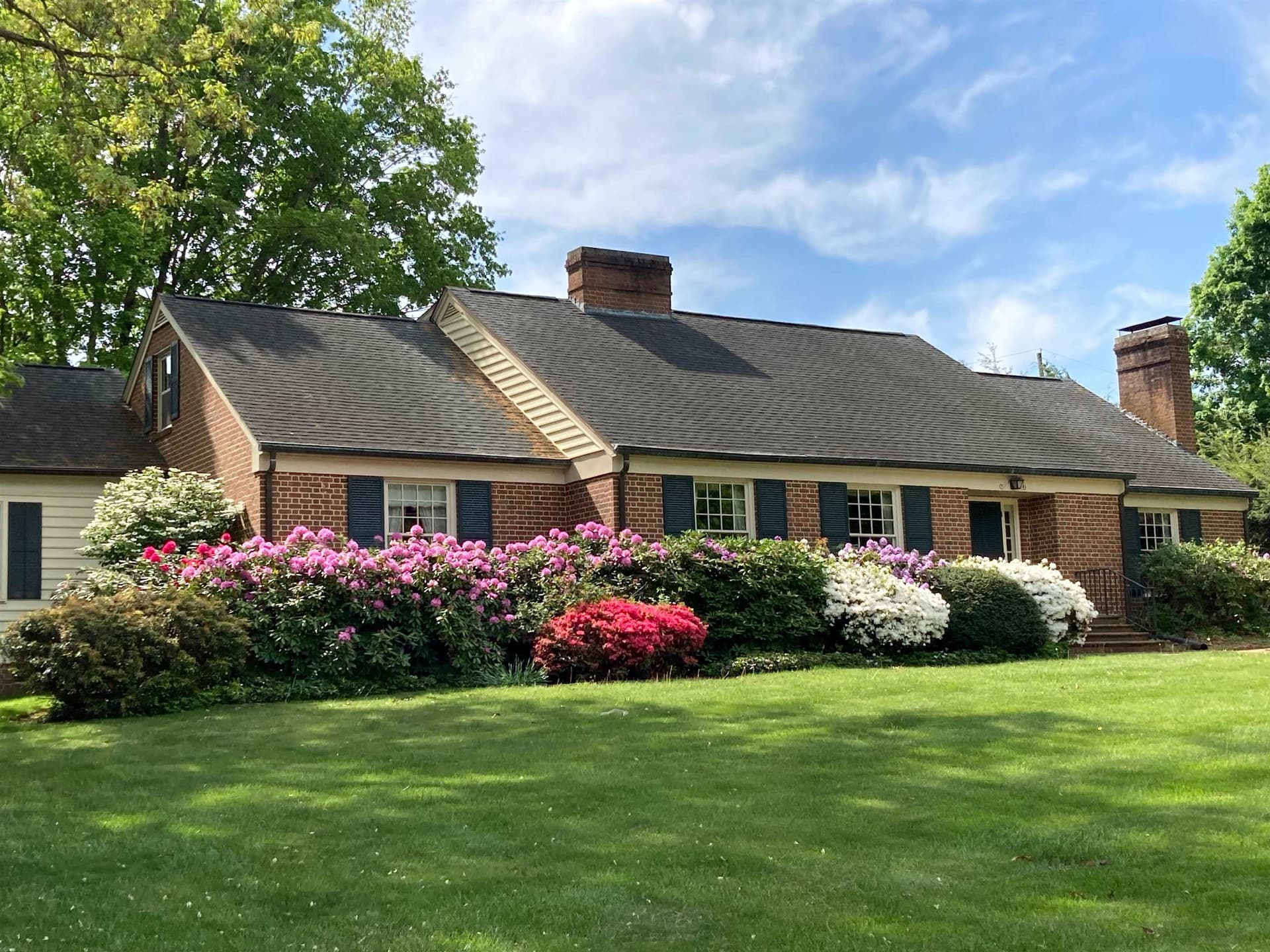 940 Oak Drive, Christiansburg, VA, photo 1 of 40