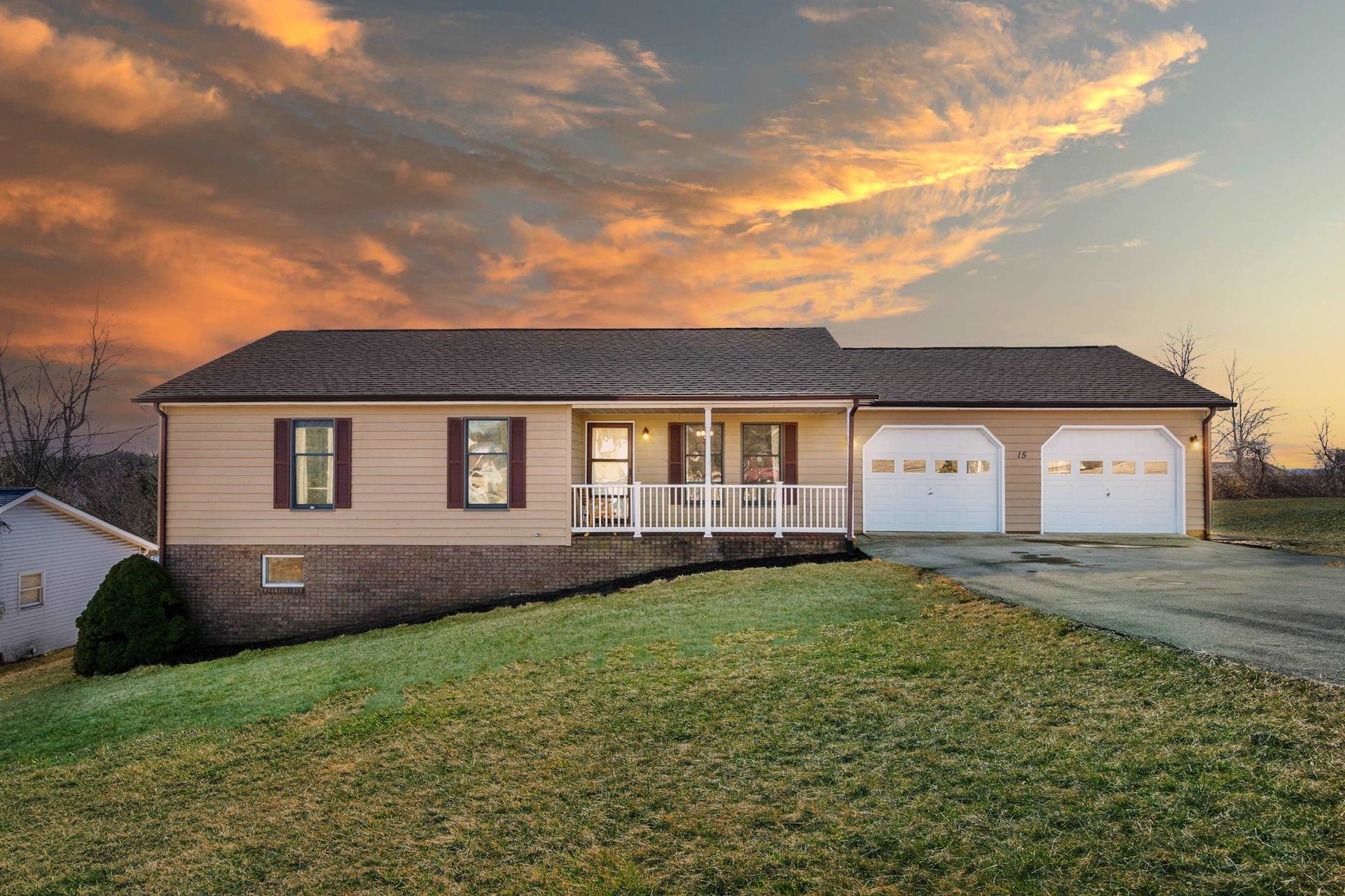 15 Massie Drive NW, Christiansburg, VA, photo 1 of 40