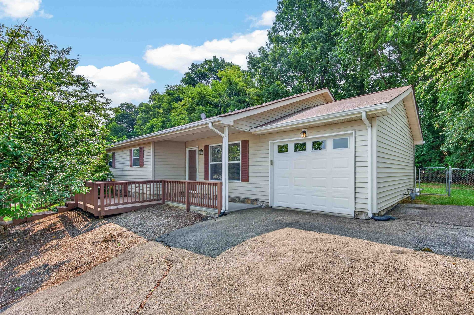 650 Kamran Drive, Christiansburg, VA, photo 1 of 40