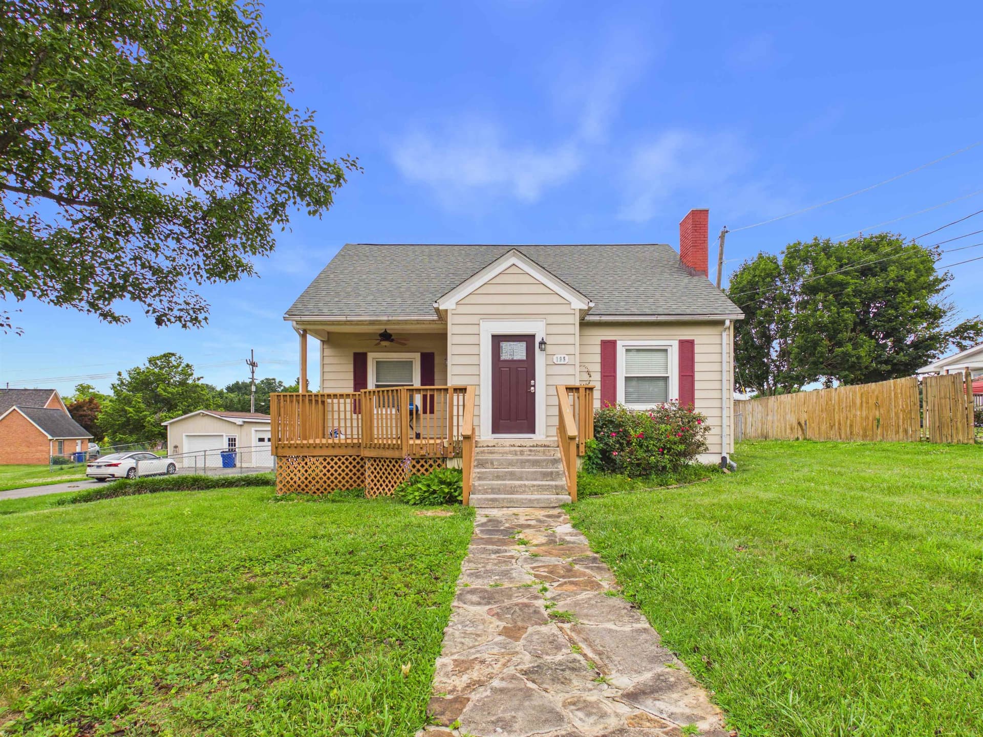 195 Church Street, Christiansburg, VA, photo 1 of 40