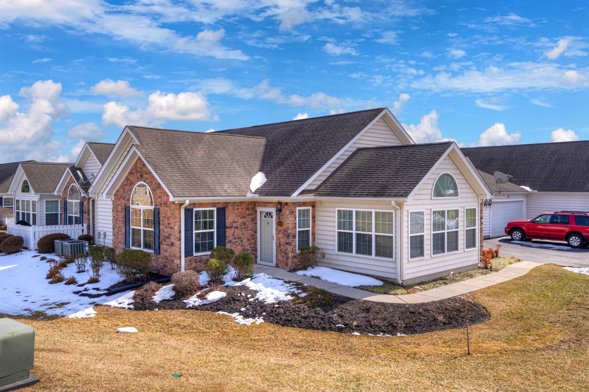 410 32-2 Revolution Circle NW Unit 322, Christiansburg, VA, photo 1 of 40