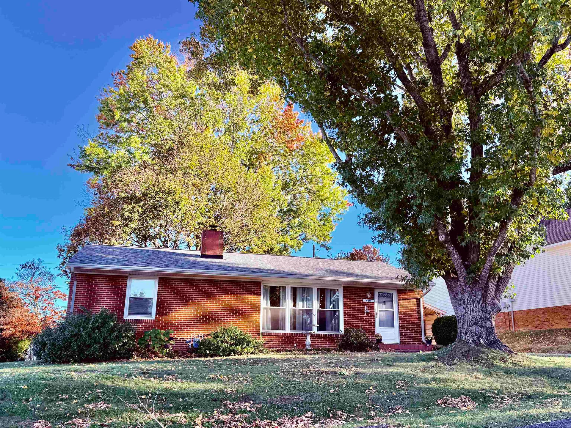 680 Mountainview Drive, Christiansburg, VA, photo 1 of 24