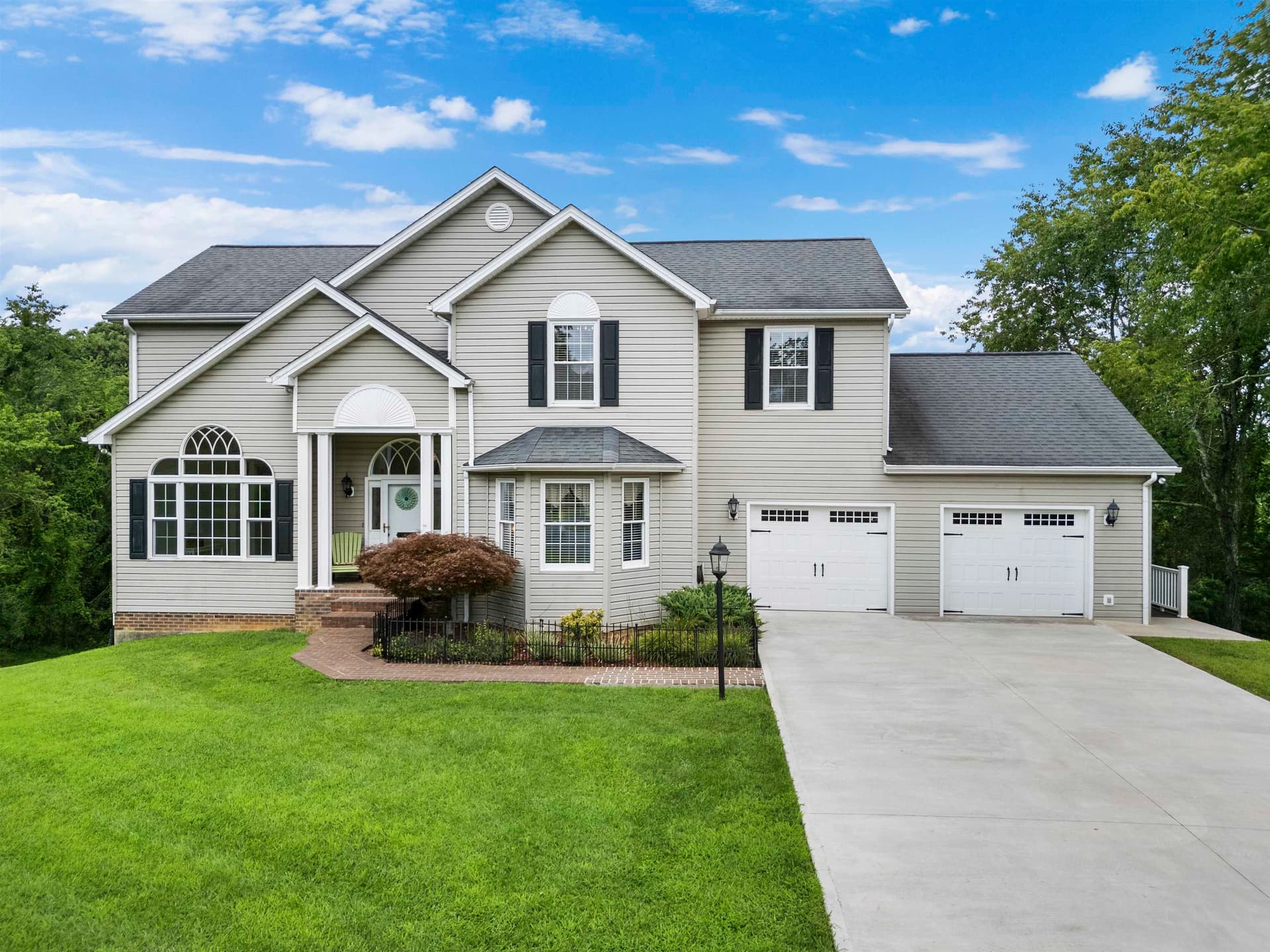 2285 Lubna Drive, Christiansburg, VA, photo 1 of 40