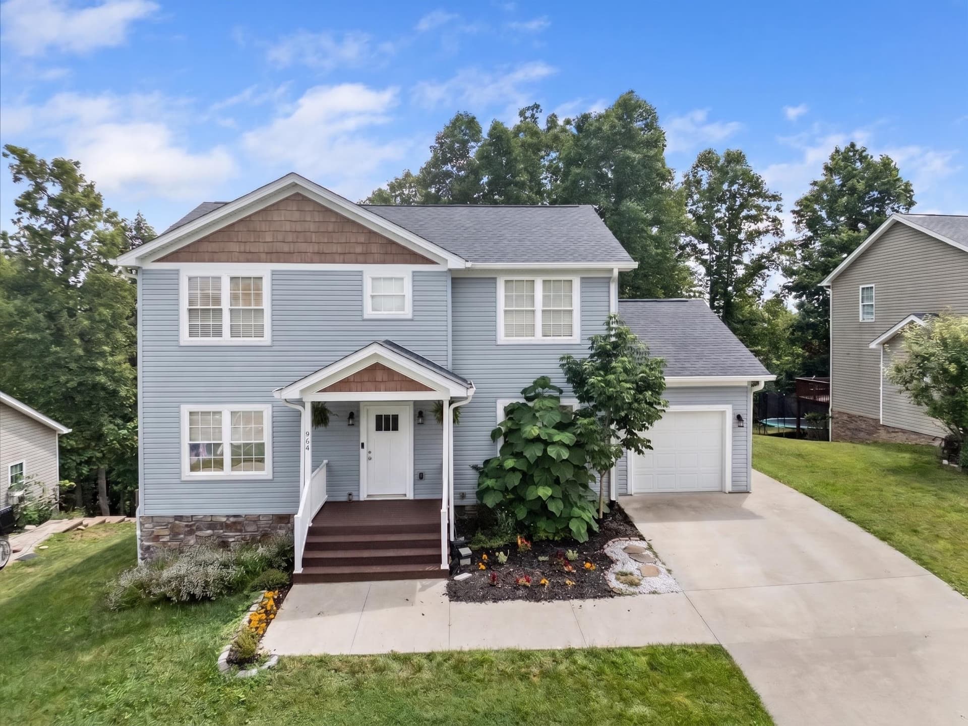954 Brooklyn Avenue, Christiansburg, VA, photo 1 of 40