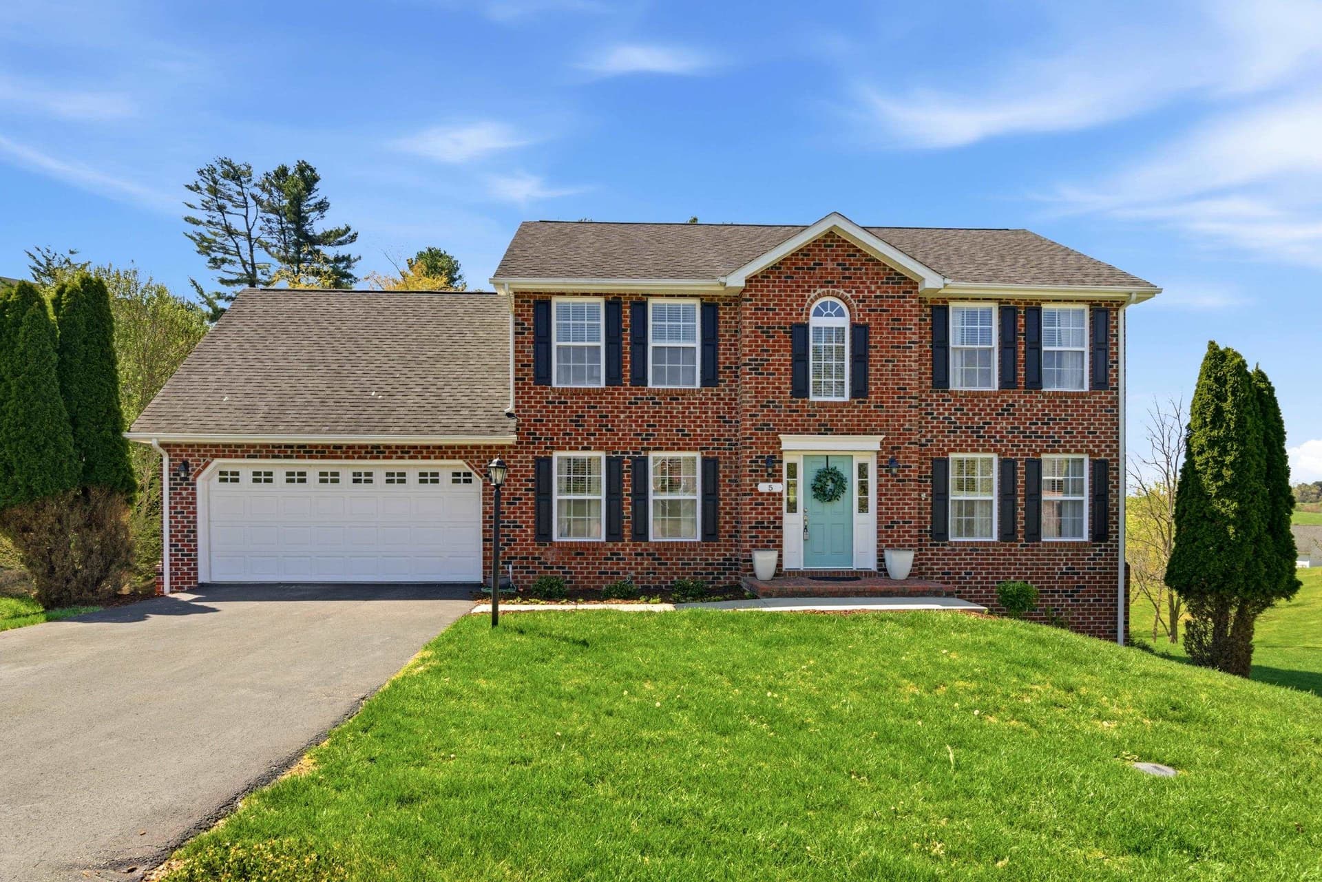 5 King Charles Court NW, Christiansburg, VA, photo 1 of 40