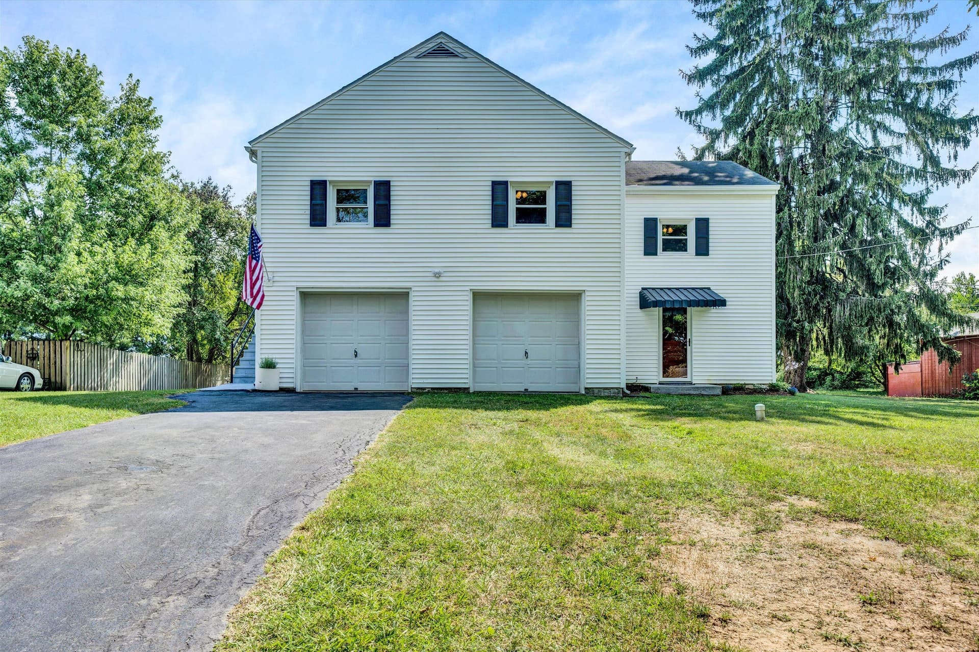 215 S Hill Drive, Christiansburg, VA, photo 1 of 37