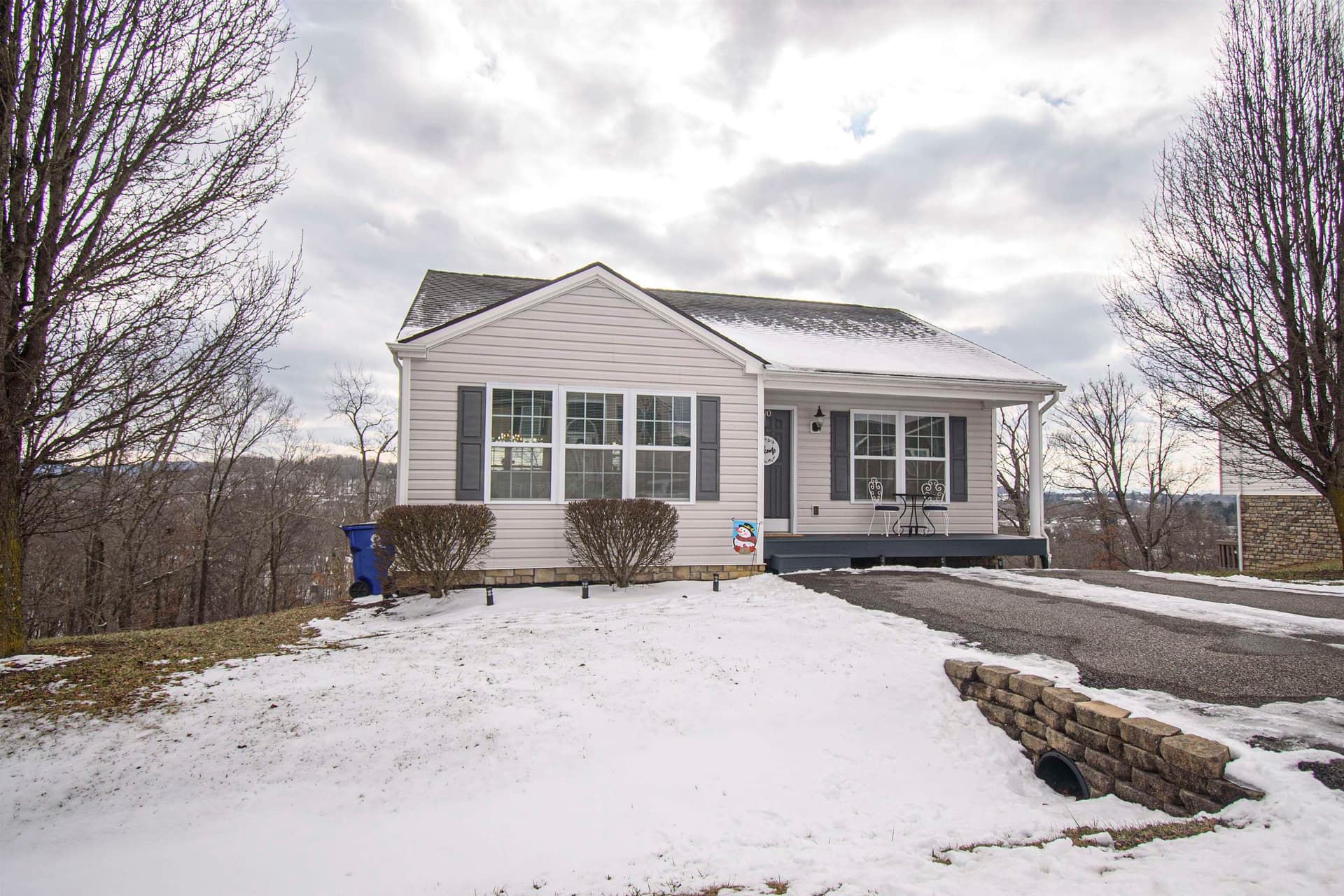 190 Robin Hood Drive, Christiansburg, VA, photo 1 of 40