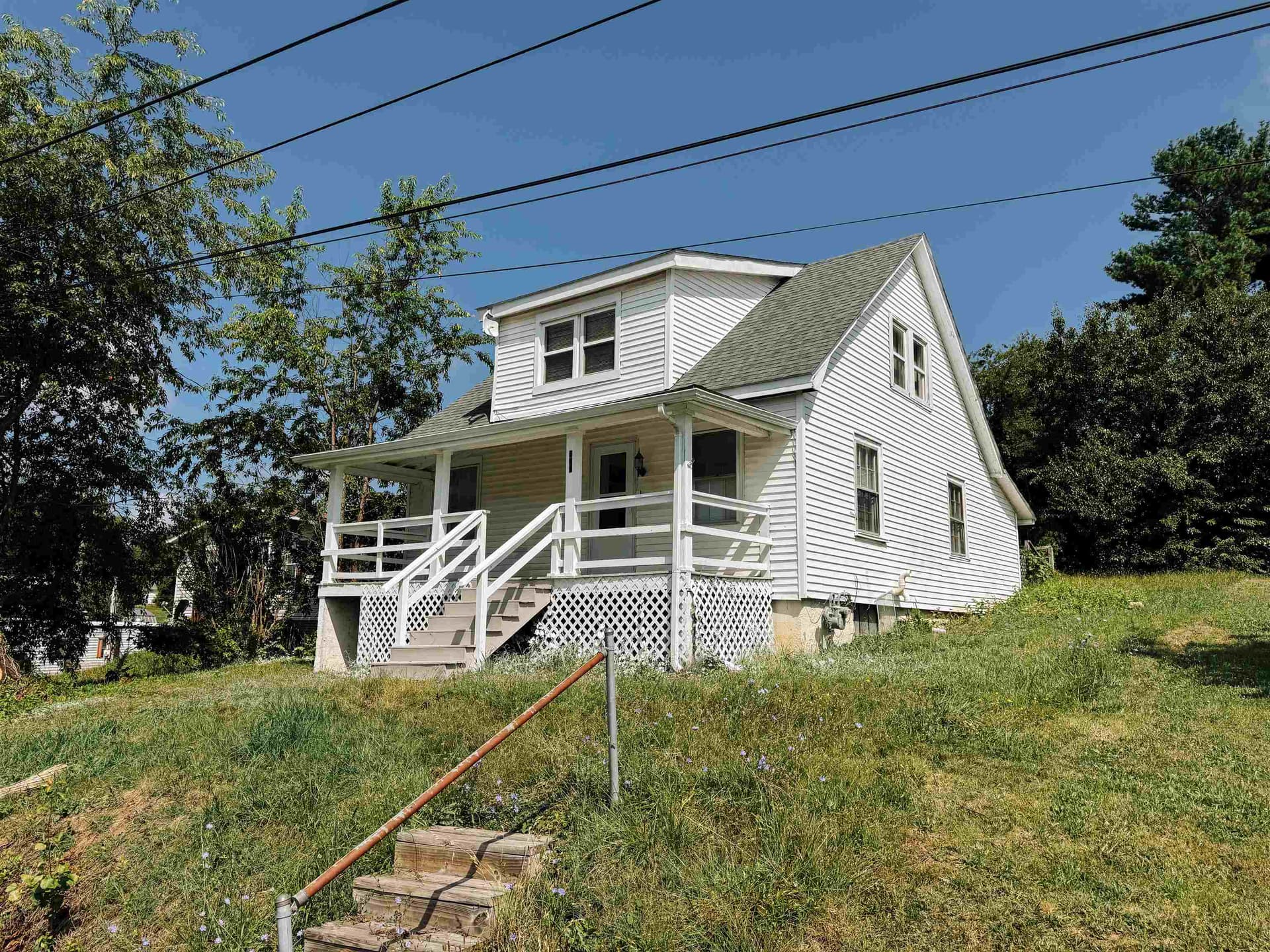 660 NE Liberty Street, Christiansburg, VA, photo 1 of 25