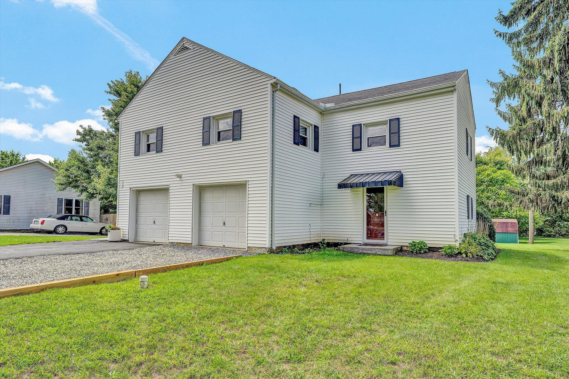 215 S Hill Dr, Christiansburg