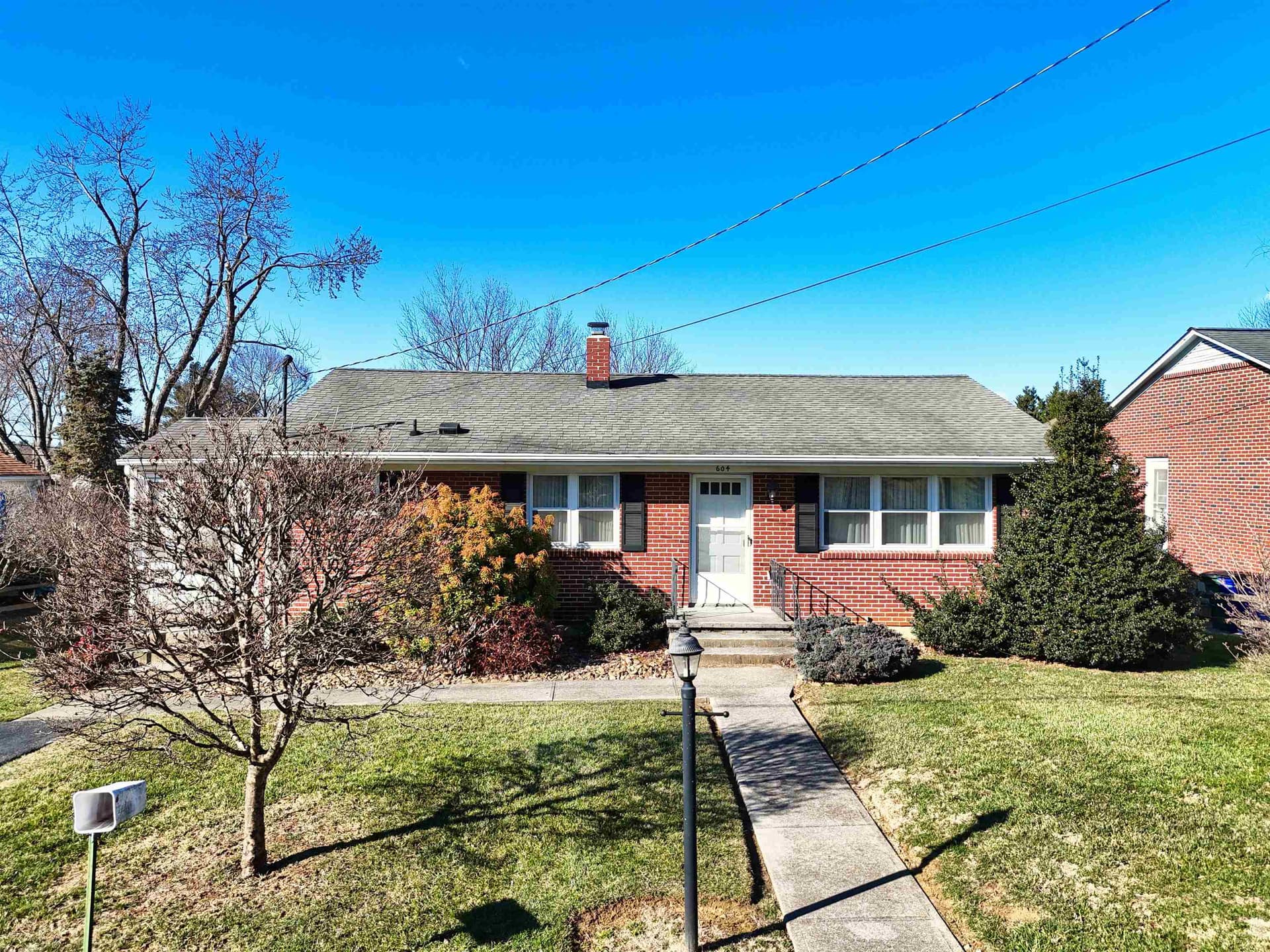 604 E Main Street, Christiansburg, VA, photo 1 of 40