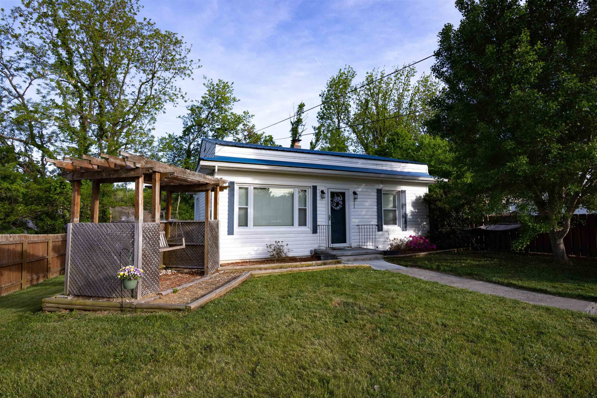 211 Alleghany Street SE, Christiansburg, VA, photo 1 of 24