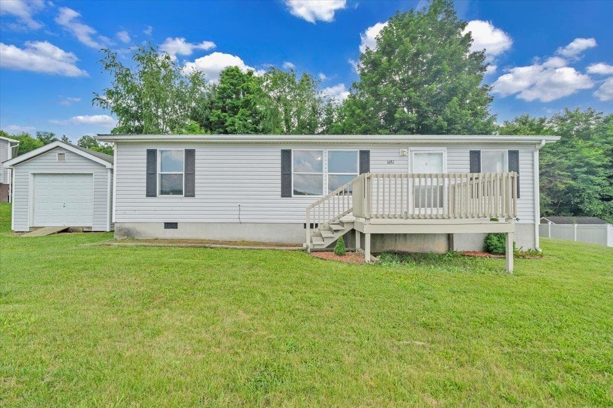 1631 Blue Spruce Drive, Christiansburg, VA, photo 1 of 33