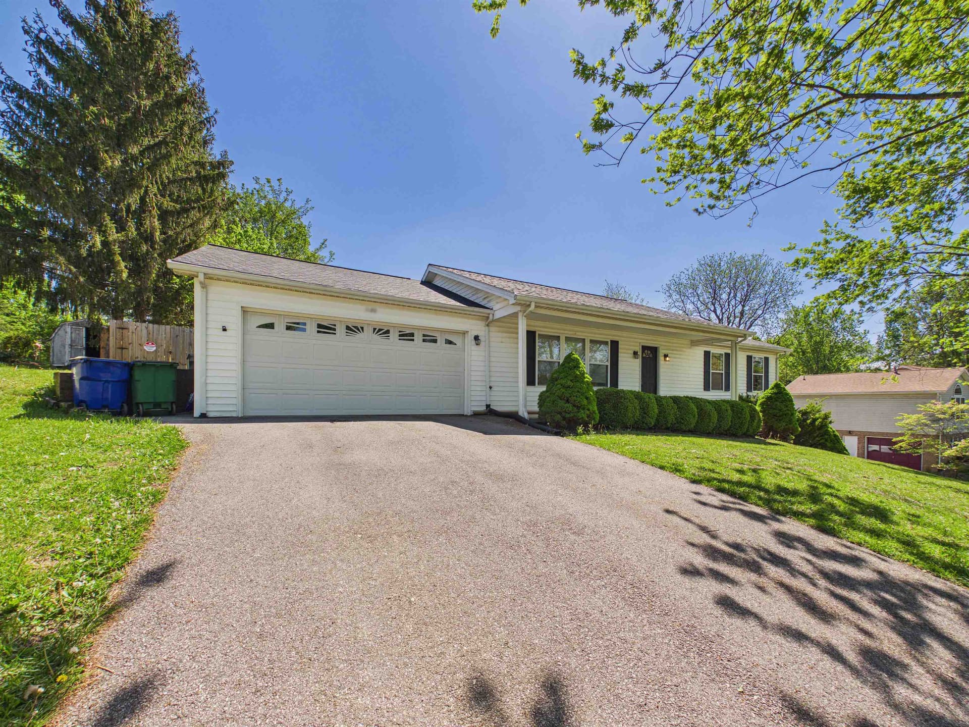 1120 George Edward Viaduct, Christiansburg, VA, photo 1 of 40