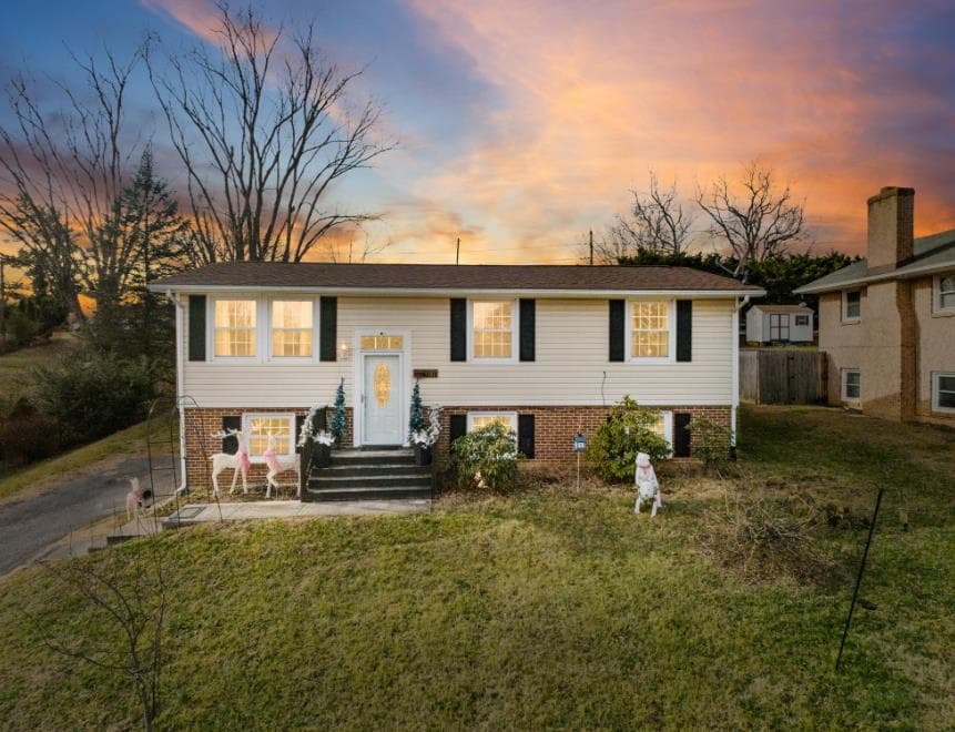 60 Betty Drive, Christiansburg, VA, photo 1 of 40