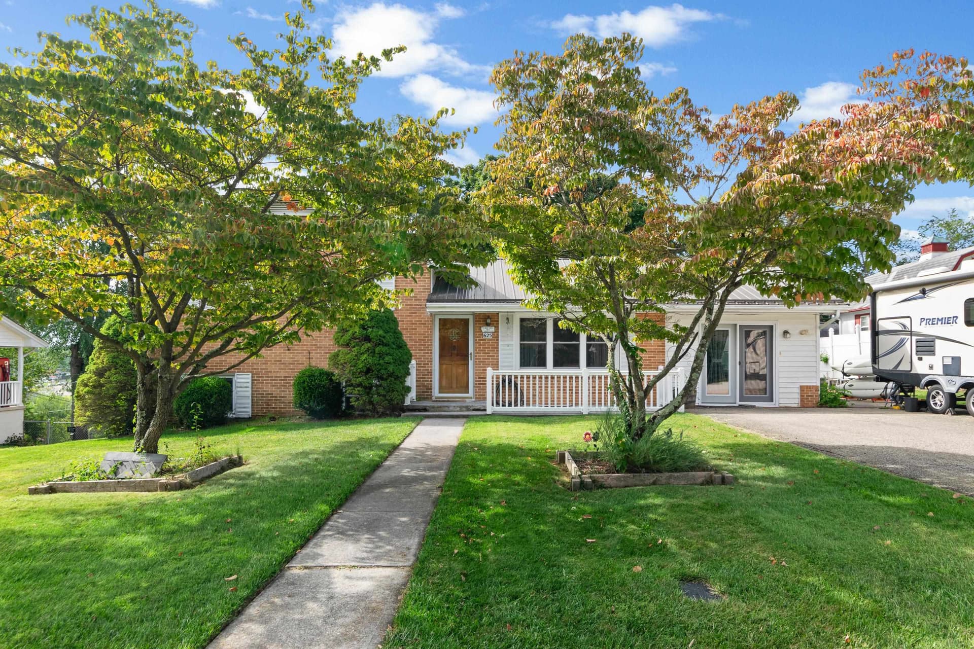625 Betty Drive, Christiansburg, VA, photo 1 of 40