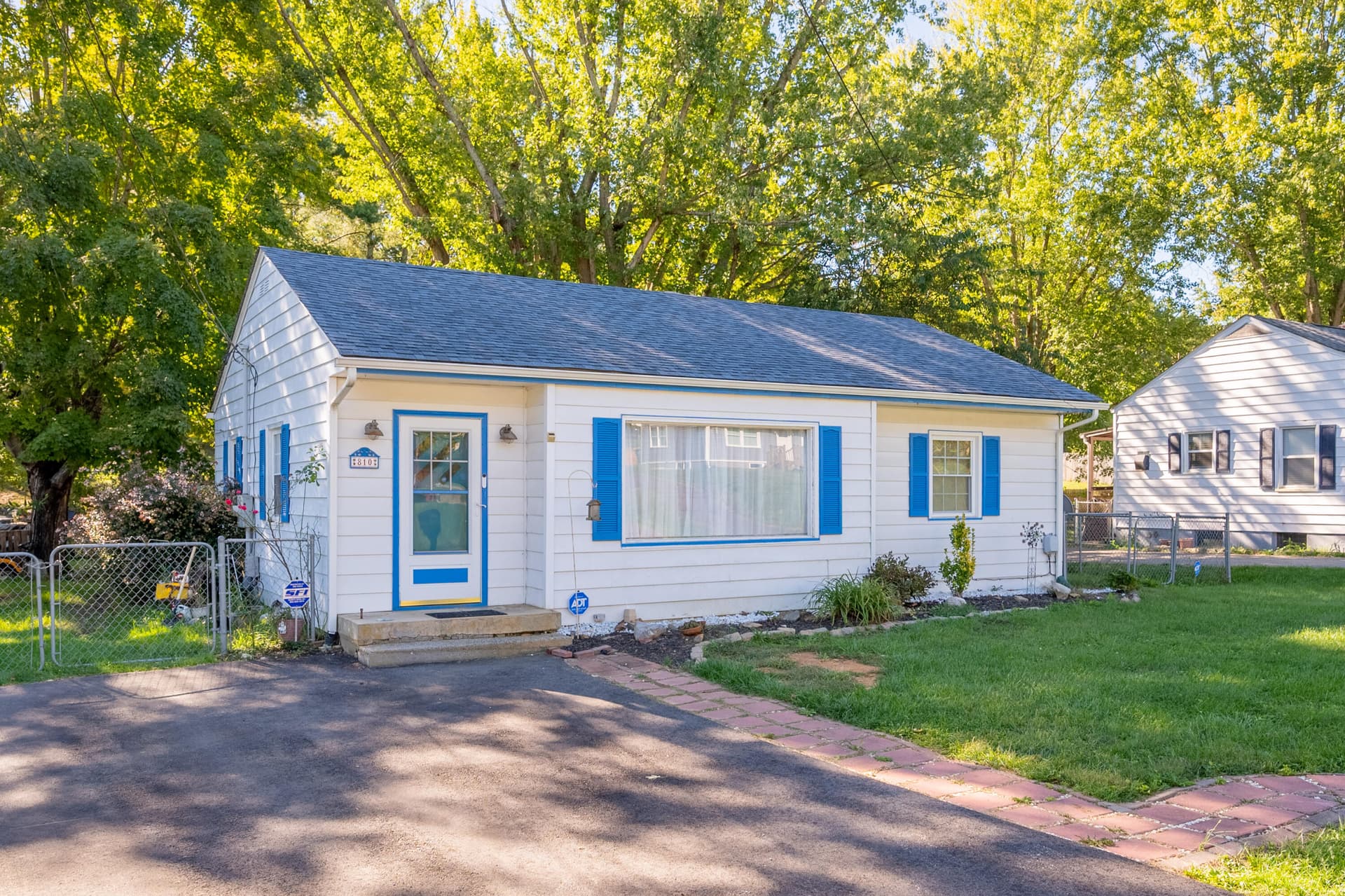 810 College St NW, Christiansburg, VA, photo 1 of 38