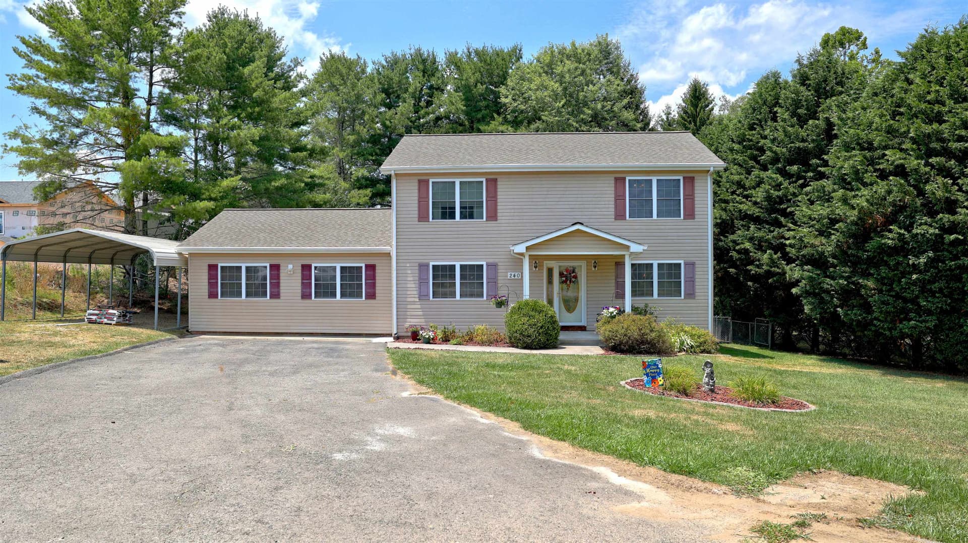 240 Virginian Drive, Christiansburg, VA, photo 1 of 40