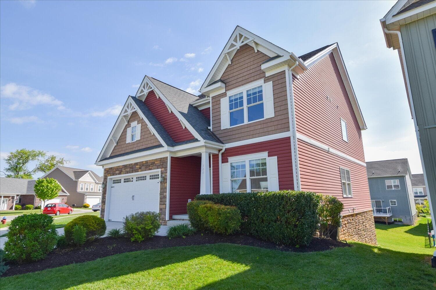 300 Roudabush Dr NW, Christiansburg, VA, photo 1 of 38
