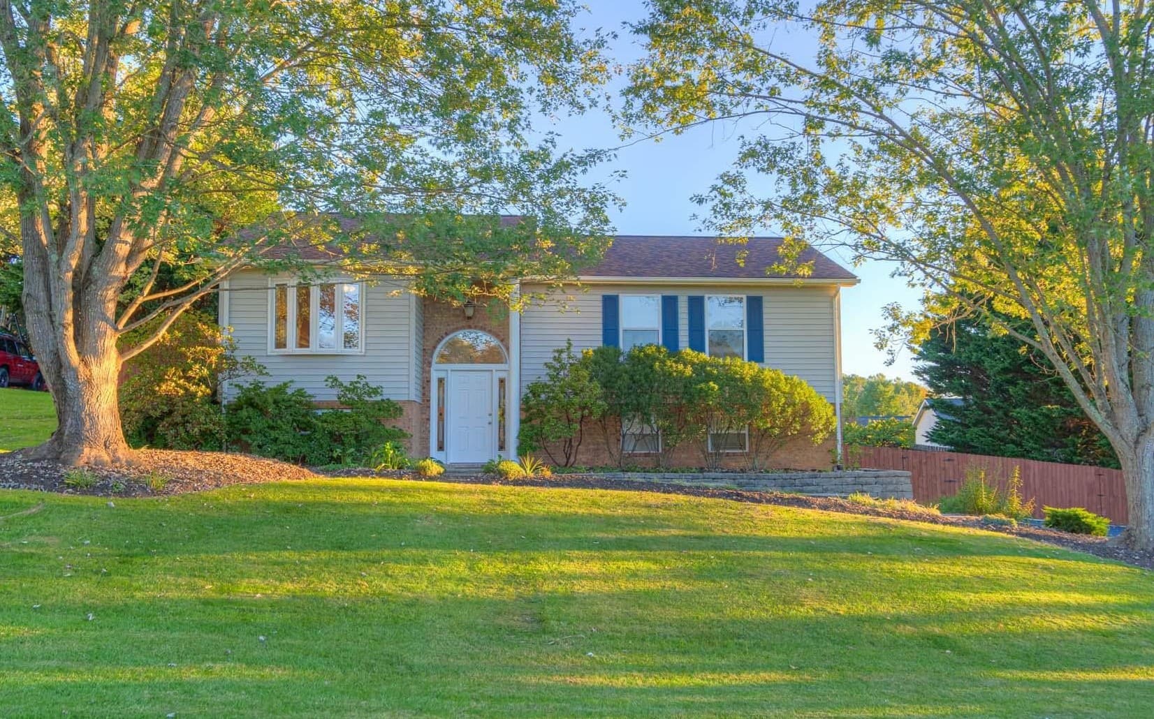 535 Capitol Way, Christiansburg, VA, photo 1 of 40