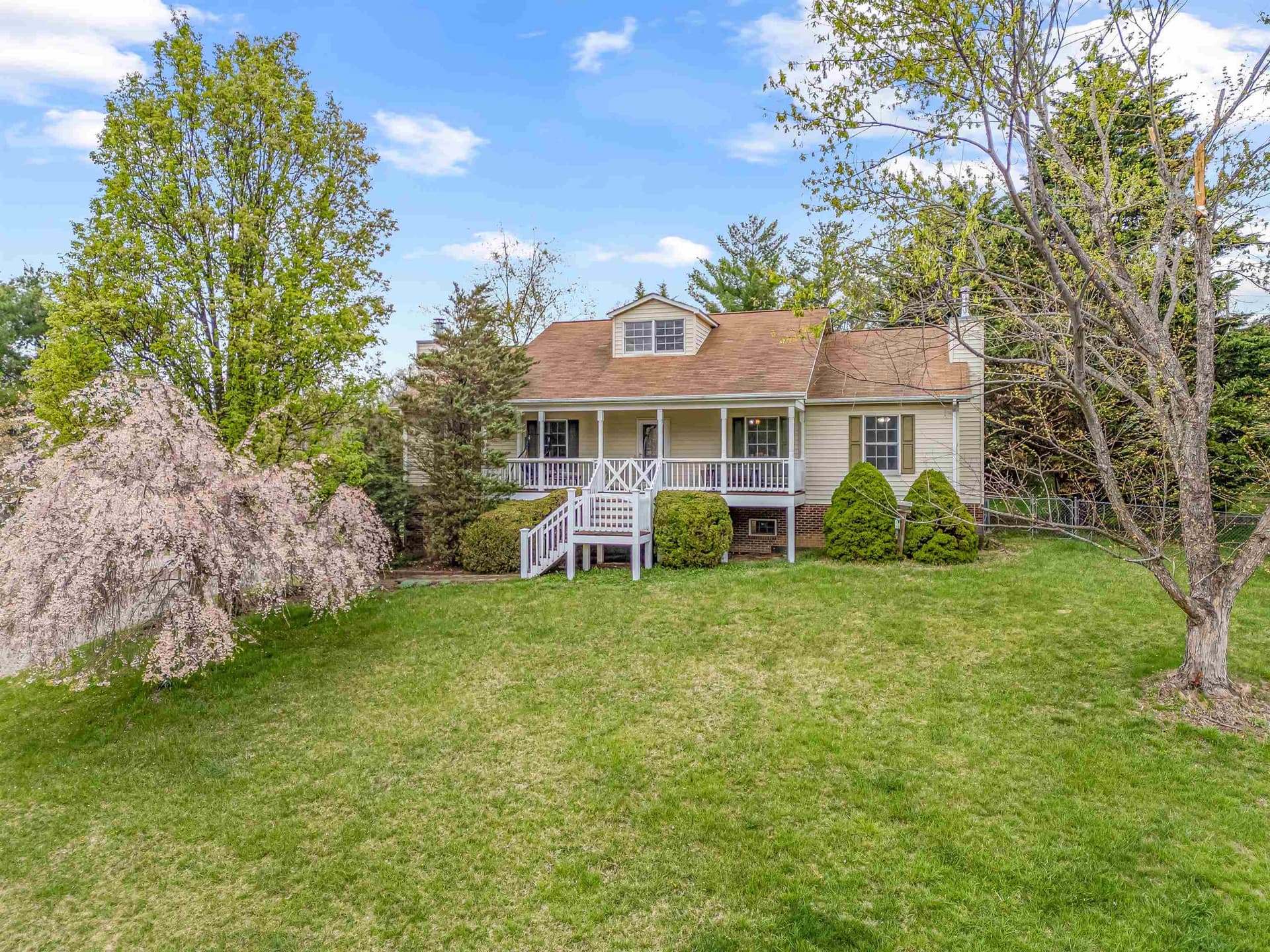 2240 Yellow Sulphur Road, Christiansburg, VA, photo 1 of 40
