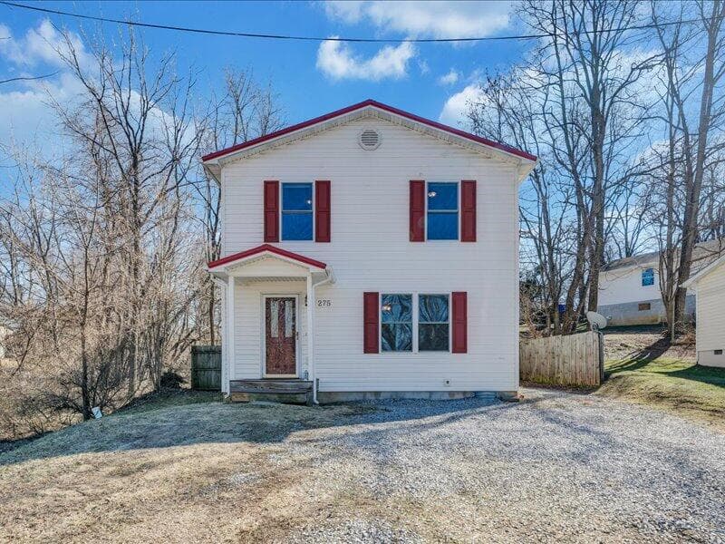 275 Depot St NE, Christiansburg, VA, photo 1 of 32