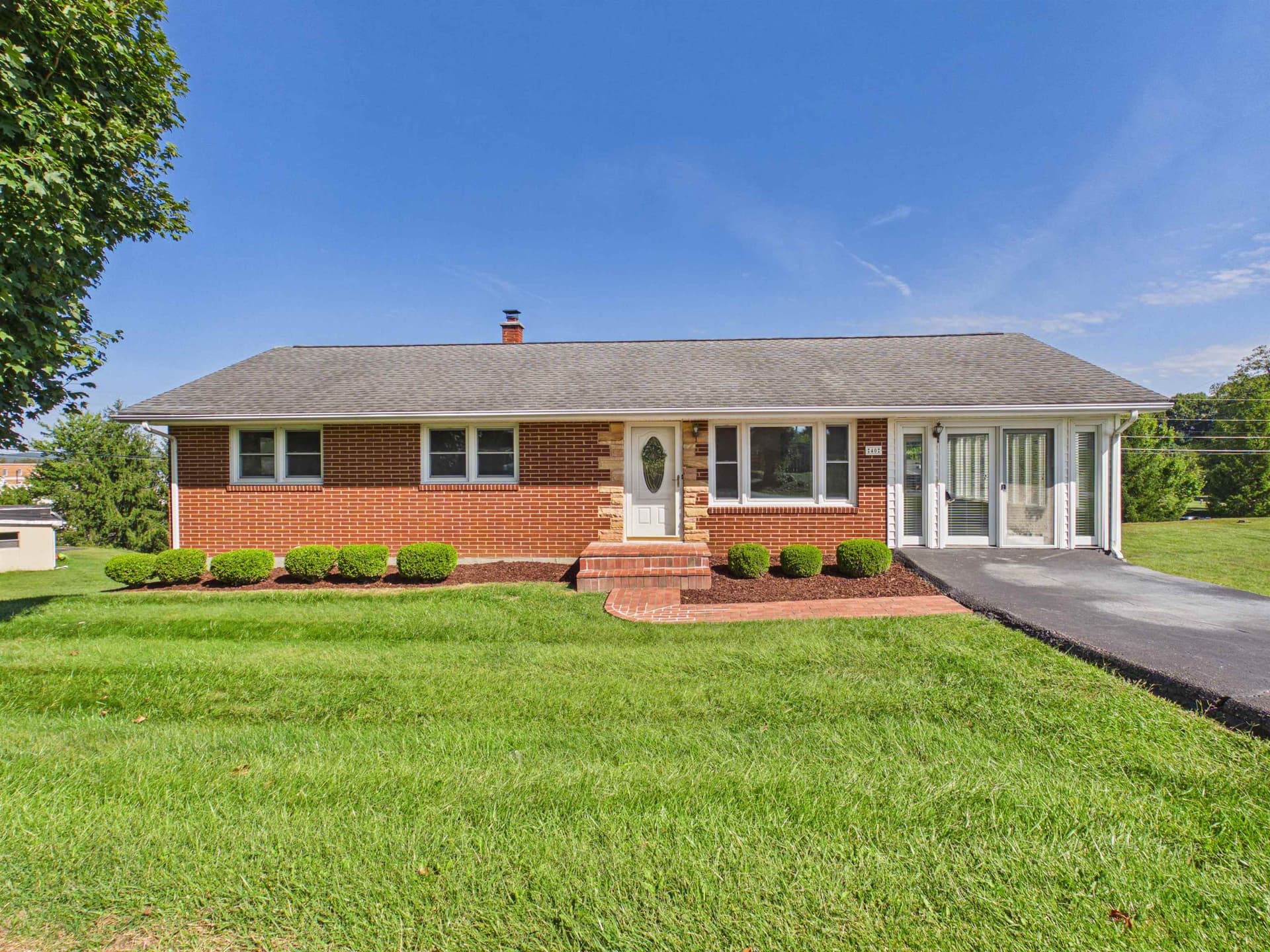 40 Ellett Road NE, Christiansburg