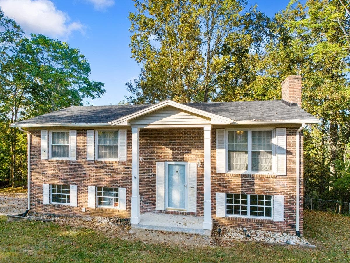 660 Black Bear Run Road, Christiansburg, VA, photo 1 of 40