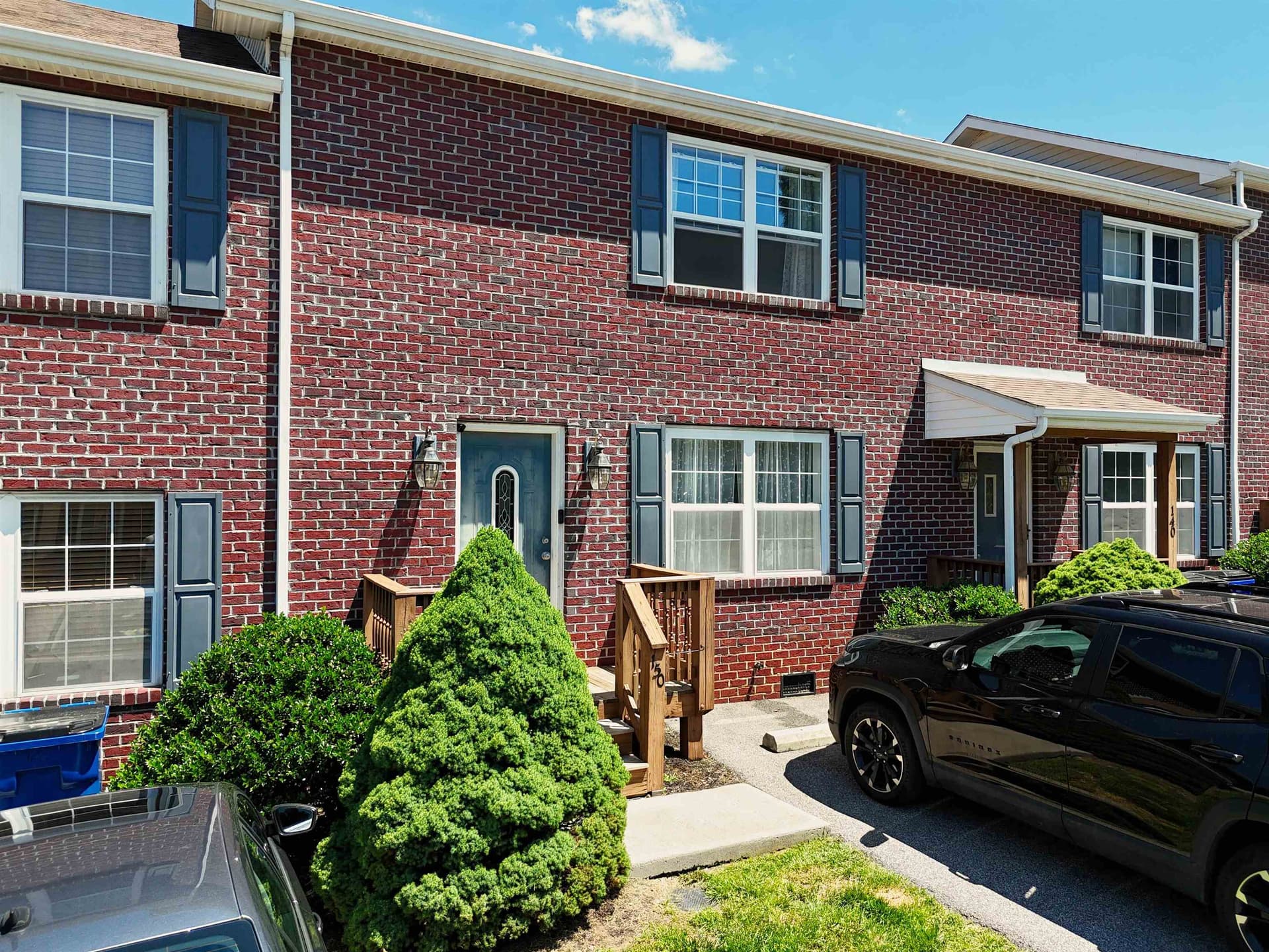 150 Hunters Ridge Lane NW, Christiansburg