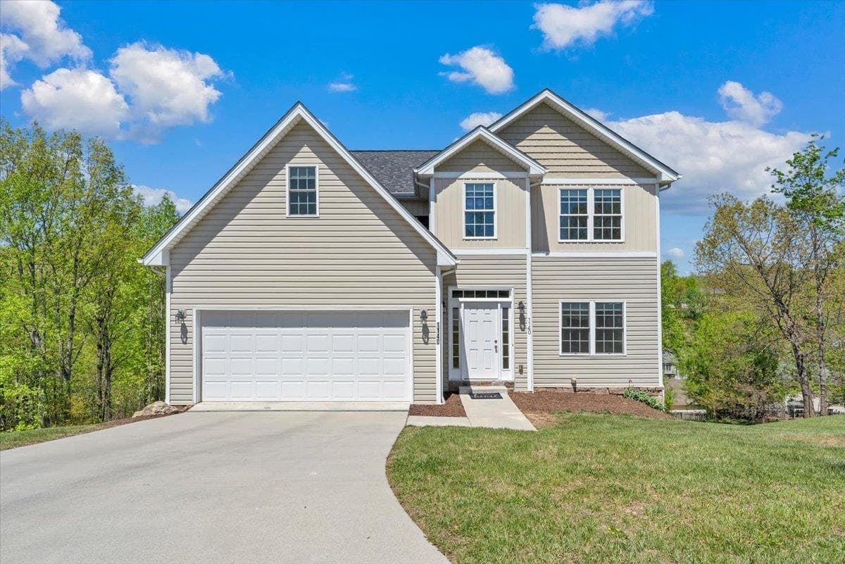 1140 Crosscreek Drive, Christiansburg, VA, photo 1 of 40