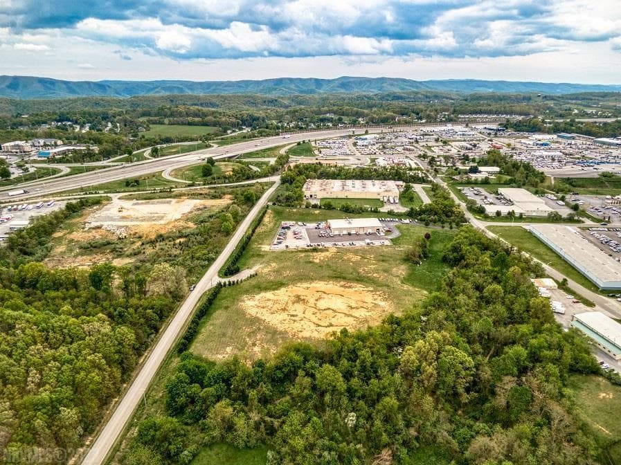 350 Industrial Drive, Christiansburg, VA, photo 1 of 16