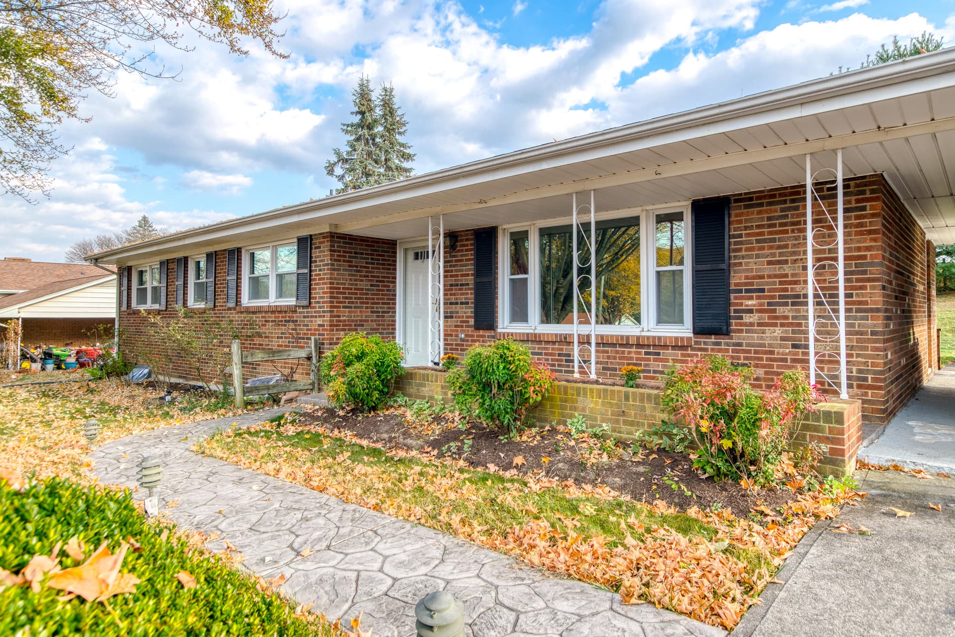 345 Maple Drive, Christiansburg, VA, photo 1 of 40