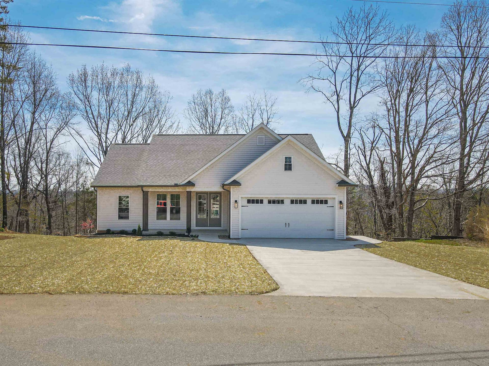 245 Howery Street SE, Christiansburg, VA, photo 1 of 40