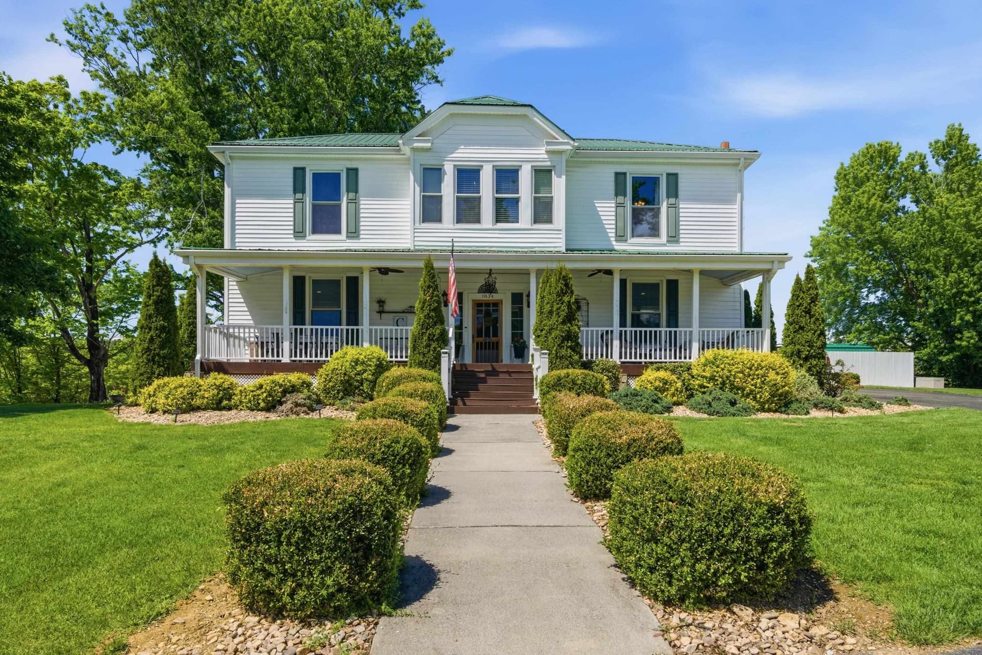 1834 Mud Pike Road, Christiansburg, VA, photo 1 of 40