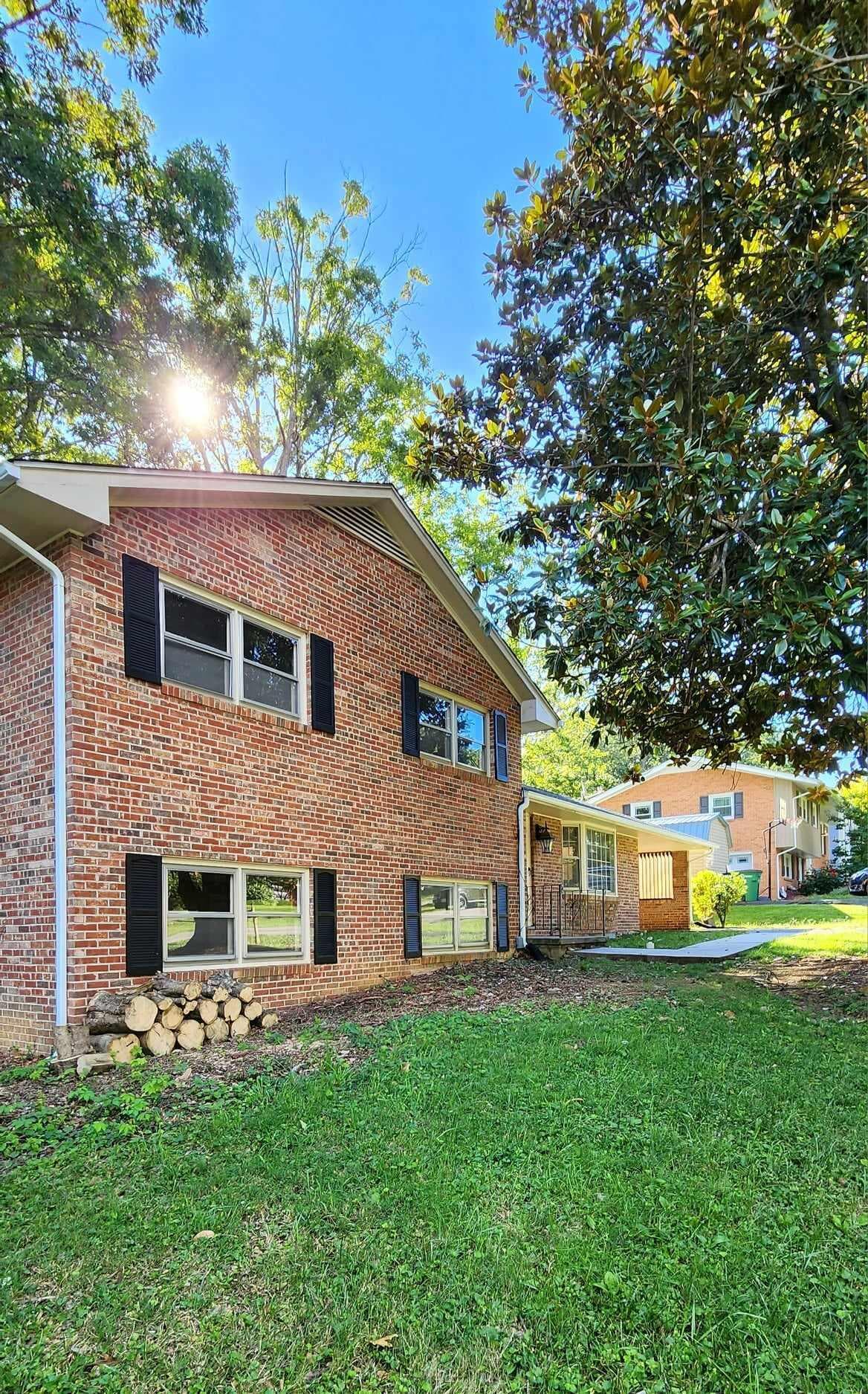 400 Turpin Walk, Christiansburg, VA, photo 1 of 20