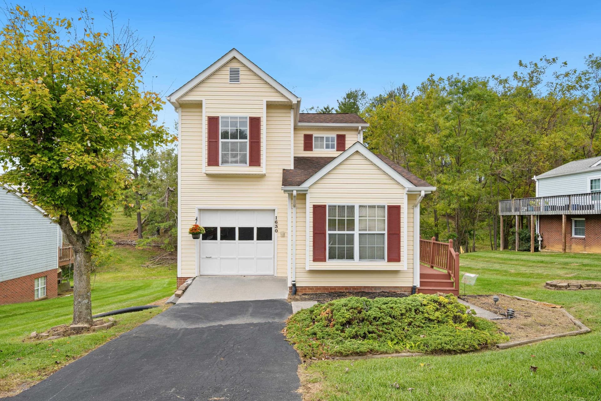 1630 Sleepy Hollow Road, Christiansburg