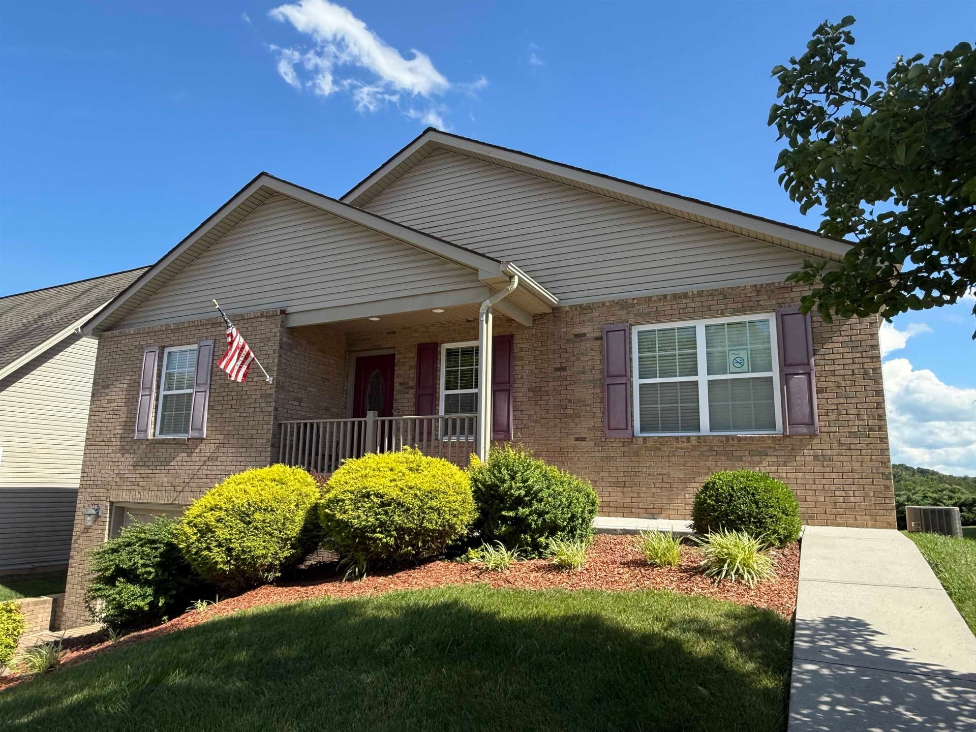 140 Alexa Lane, Christiansburg, VA, photo 1 of 15