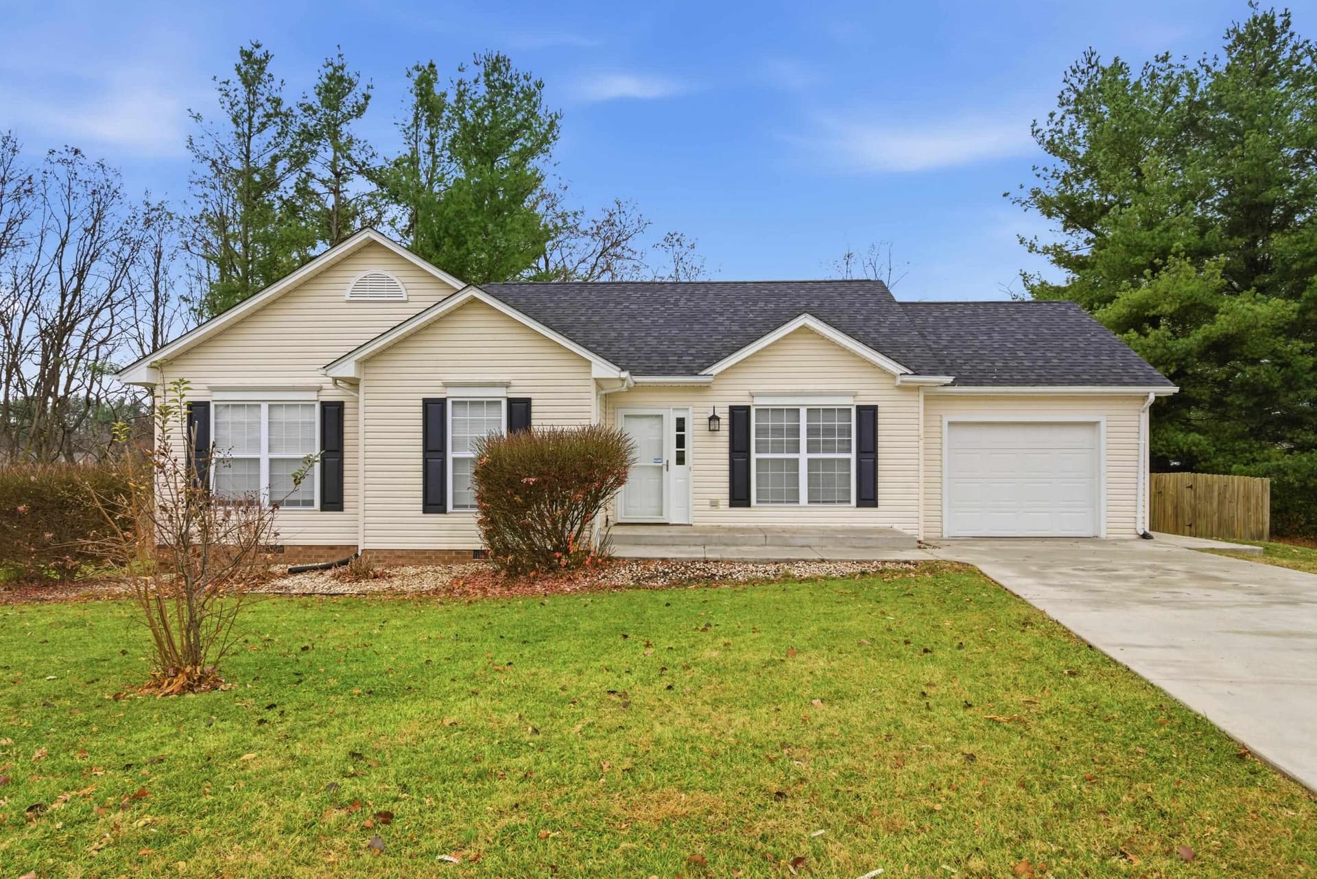 660 Warren Court, Christiansburg, VA, photo 1 of 29