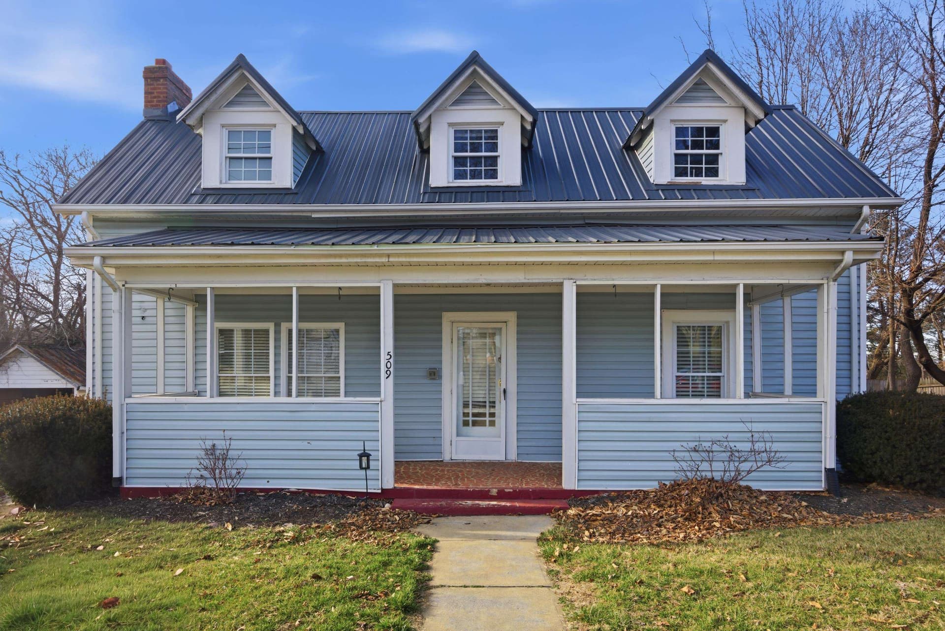 509 W Main Street, Christiansburg, VA, photo 1 of 40