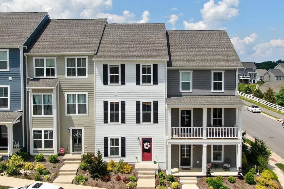 110 Hamilton Ave NW, Christiansburg, VA, photo 1 of 24