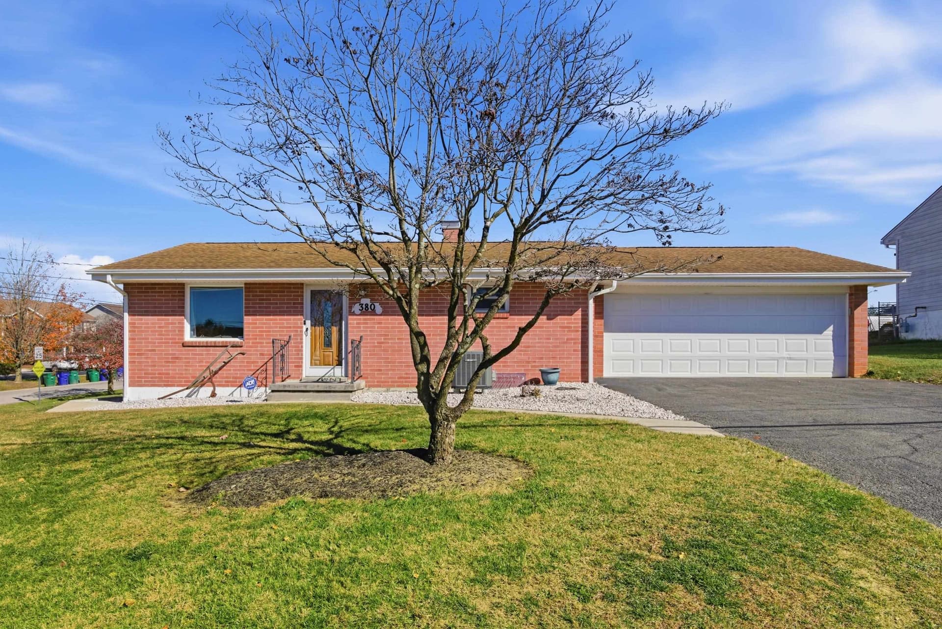 380 Clearview Drive, Christiansburg, VA, photo 1 of 40