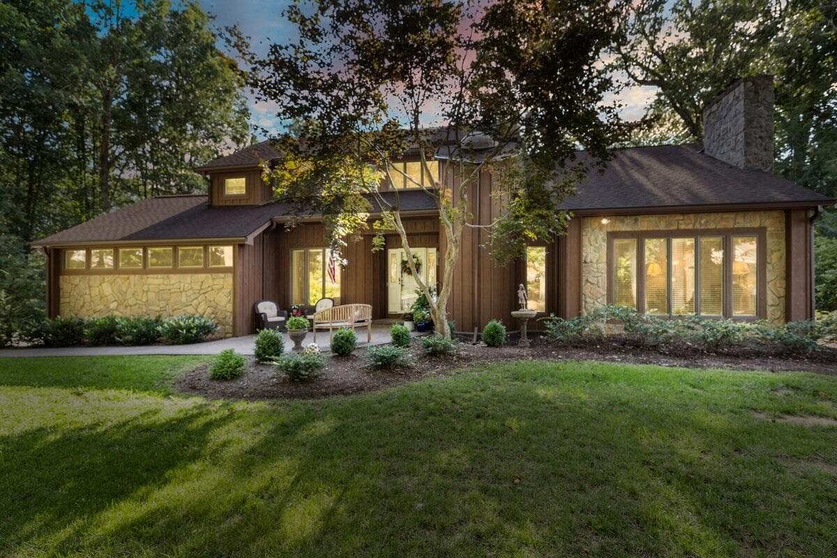 255 Patricia Lane NE, Christiansburg, VA, photo 1 of 35