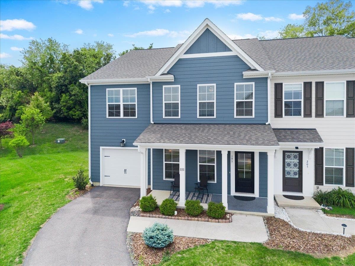 195 Hamilton Avenue NW, Christiansburg, VA, photo 1 of 37