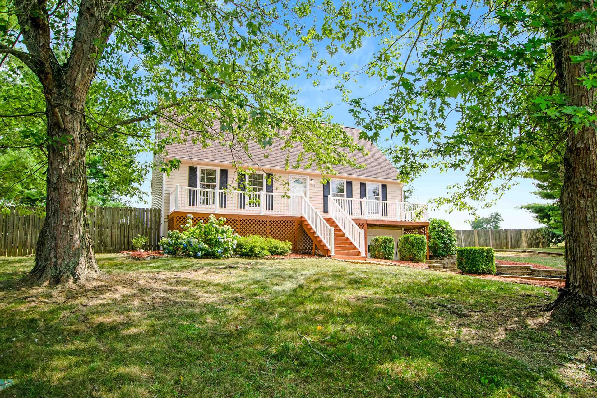 265 Clearview Drive, Christiansburg, VA, photo 1 of 40