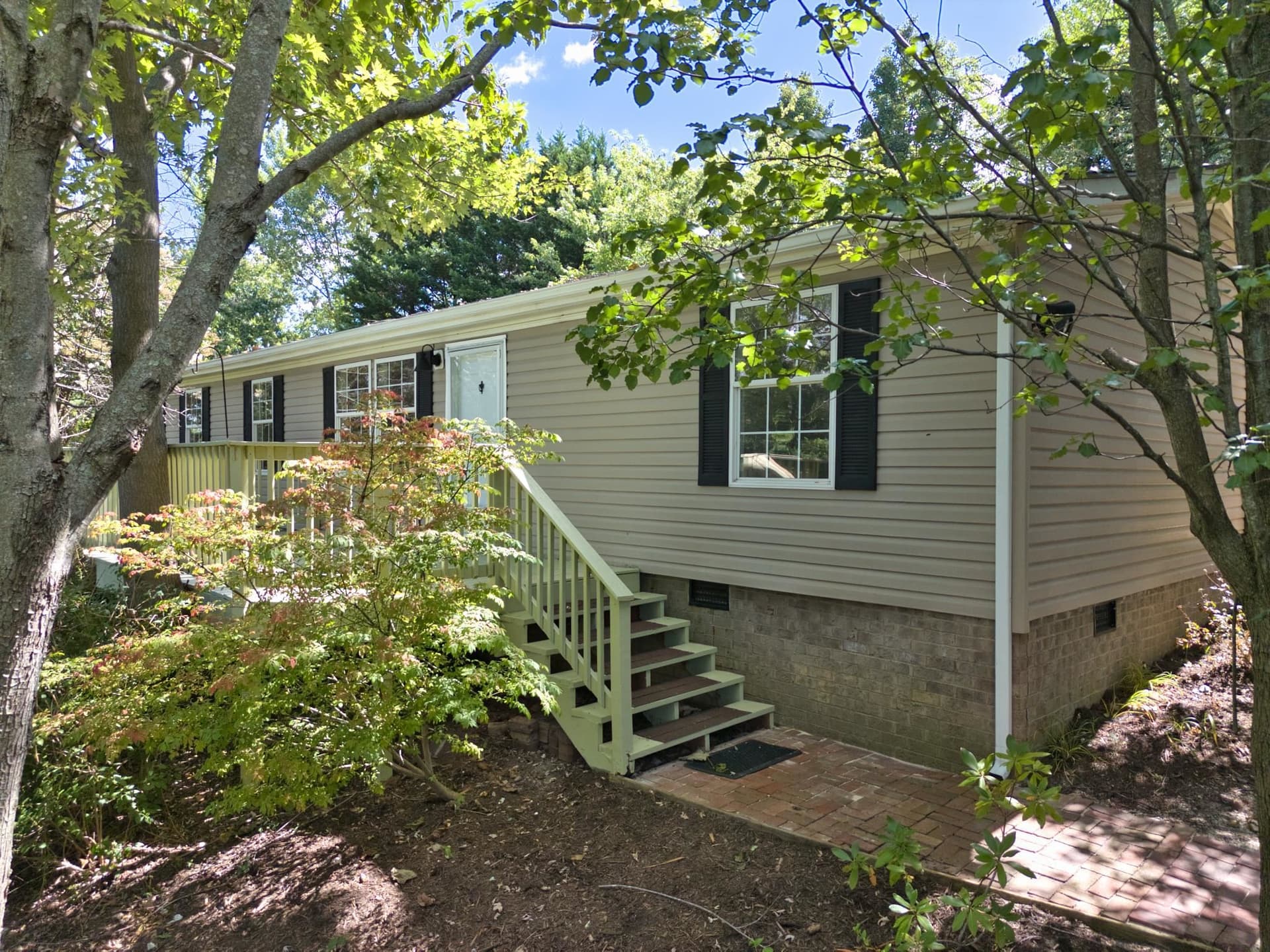 475 Dunlap Drive NE, Christiansburg, VA, photo 1 of 40