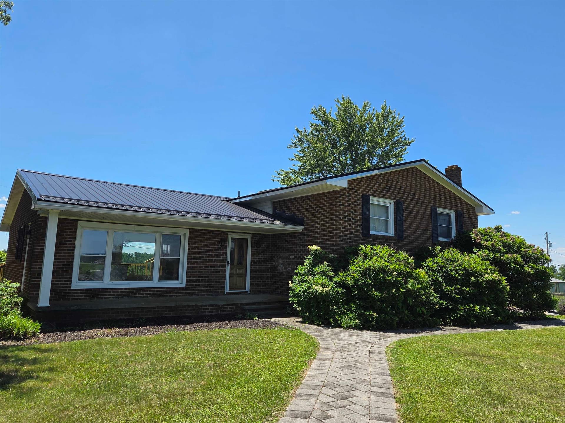 2059 Mud Pike Road, Christiansburg, VA, photo 1 of 40