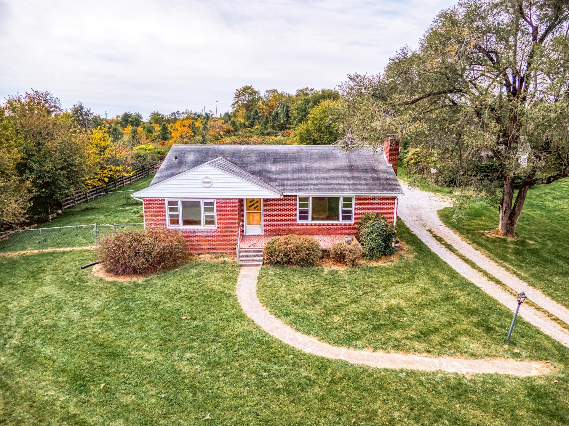 1200 Buffalo Dr, Christiansburg, VA, photo 1 of 12