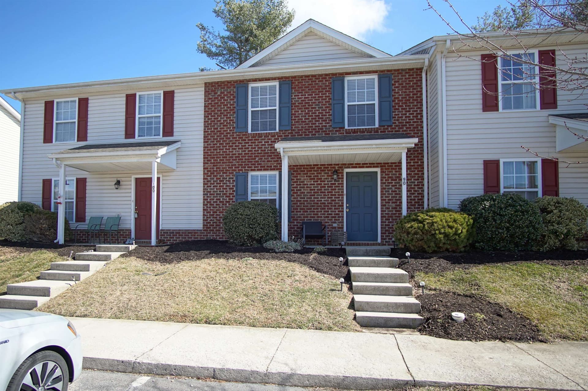 90 Salem Lane, Christiansburg, VA, photo 1 of 33