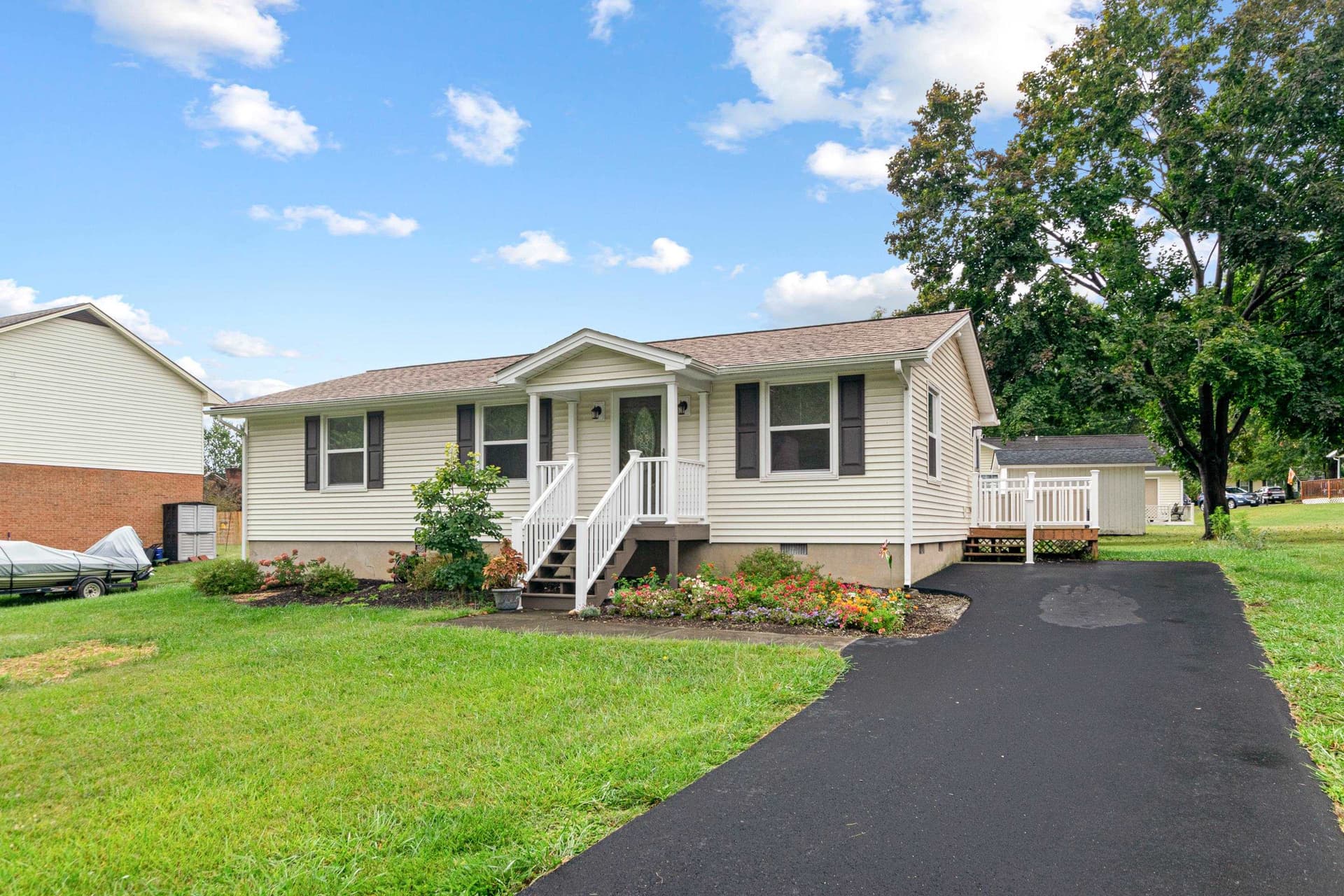 1525 Pine Street, Christiansburg, VA, photo 1 of 21