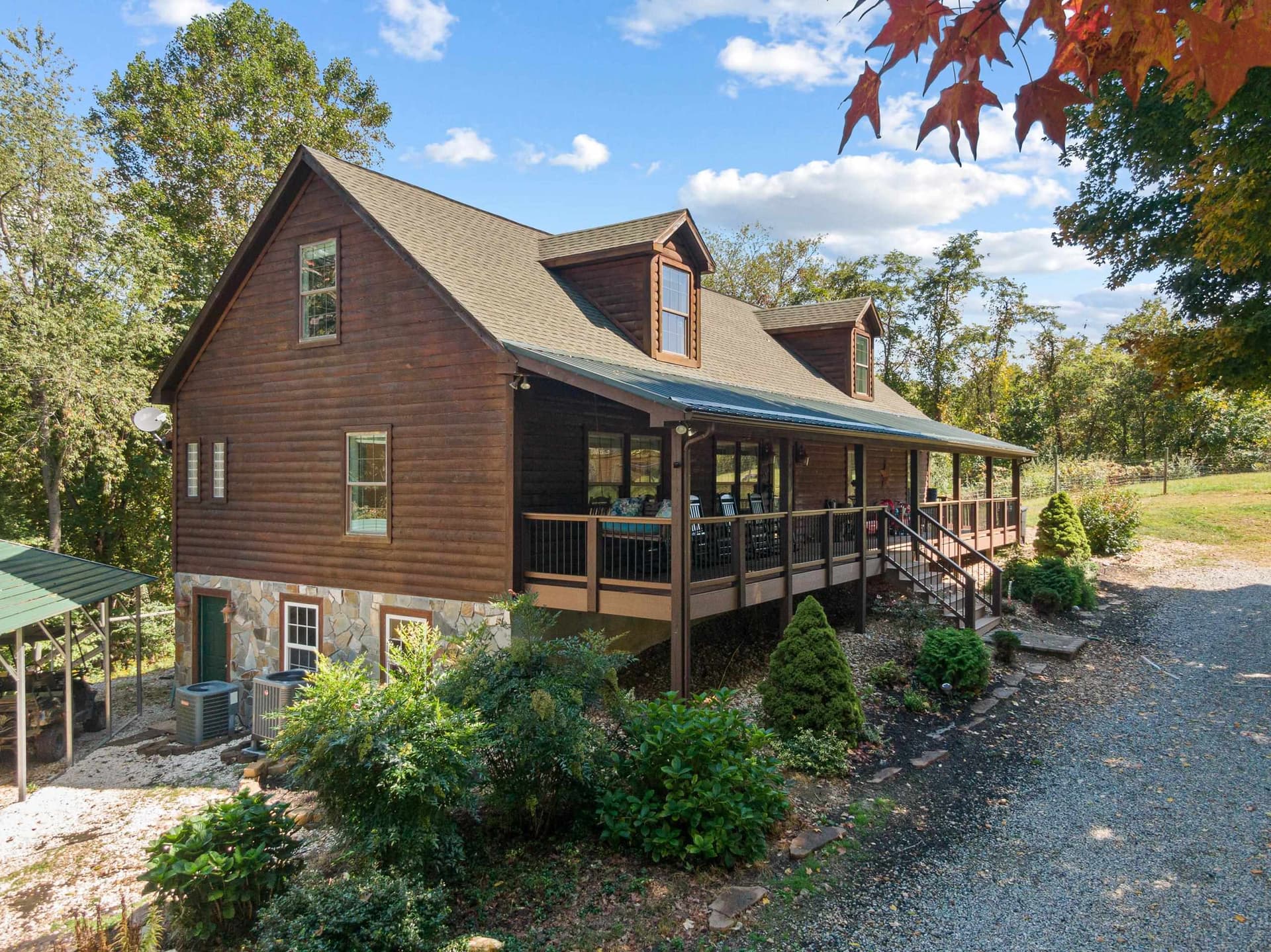 2893 Spring House Road, Christiansburg, VA, photo 1 of 40