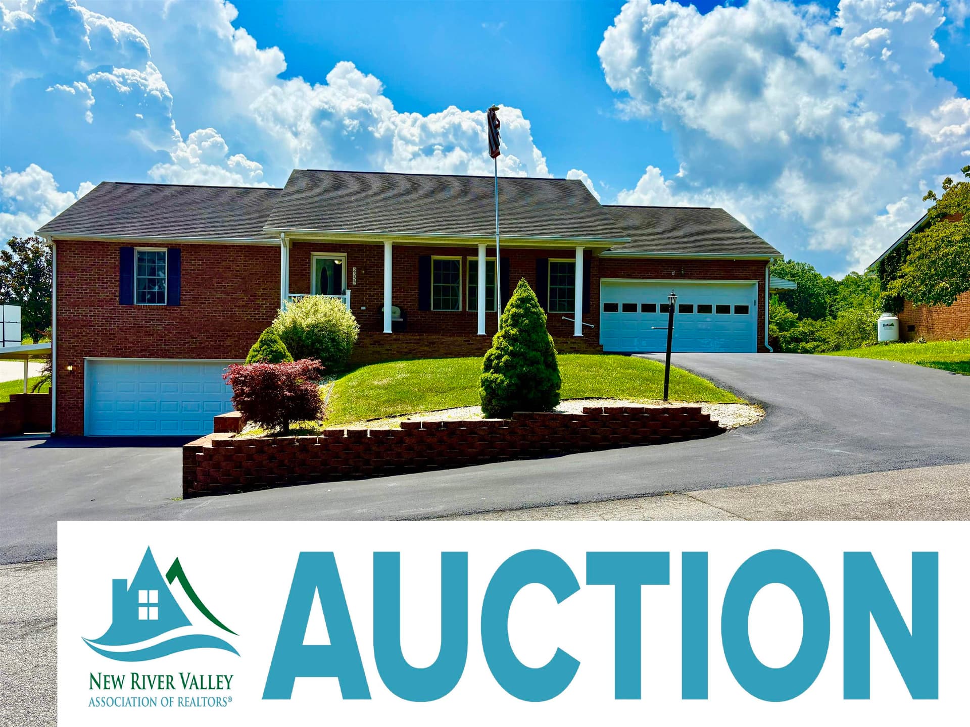 2355 Giles Drive SE, Christiansburg, VA, photo 1 of 40